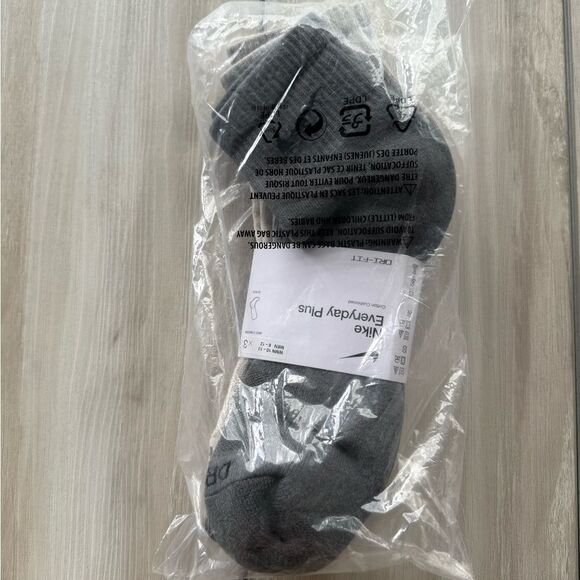 Nike Everyday Plus Ankle Training Socks 3 Pack Men 8-12 Green/Gray/Cream NWT - Picture 7 of 7